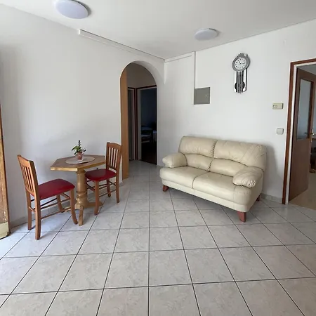 Apartman Apartma Laganini *