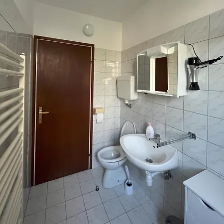 Apartment Apartma Laganini